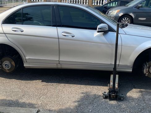 Used 2014 Mercedes-Benz C 300 4MATIC Sedan image 13