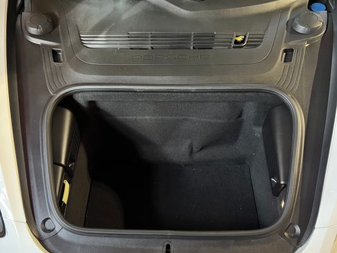 Used 2018 Porsche 718 Cayman image 16