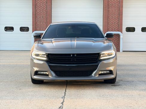 Used 2018 Dodge Charger R/T w/ Blacktop Package RWD image 10