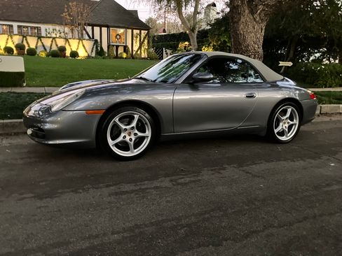 Used 2003 Porsche 911 Carrera image 1