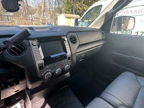Used 2021 Toyota Tundra SR image 17