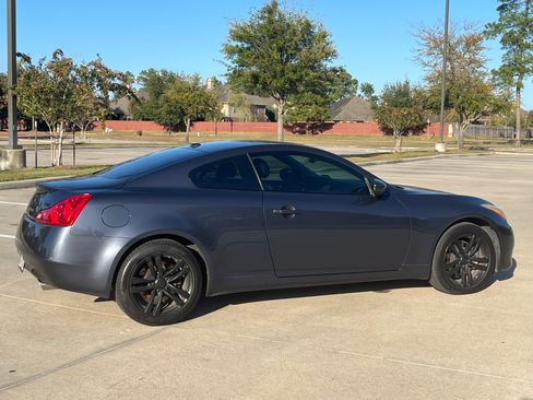 Used 2010 INFINITI G37 x Coupe w/ Premium Pkg image 10