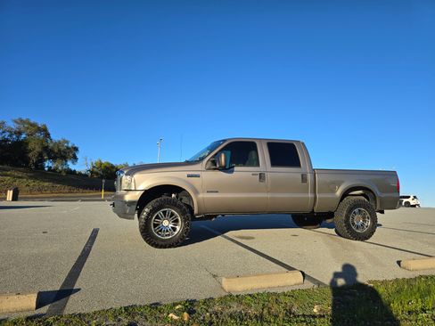 Used 2007 Ford F250 Lariat image 14