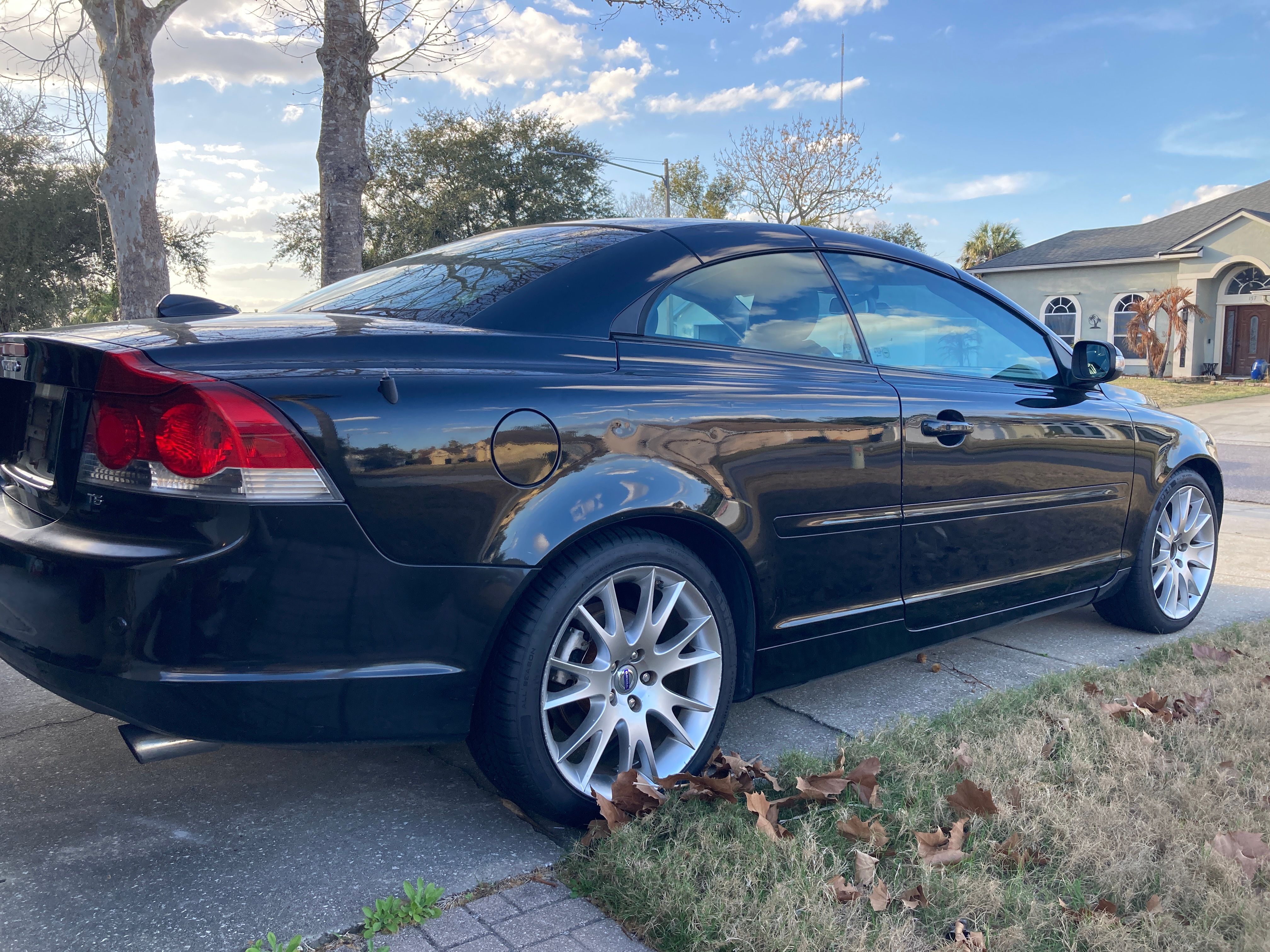 Used 2008 Volvo C70 T5 FWD image 4