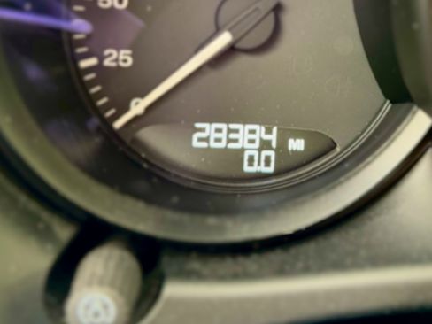 Used 2024 Porsche Macan image 12