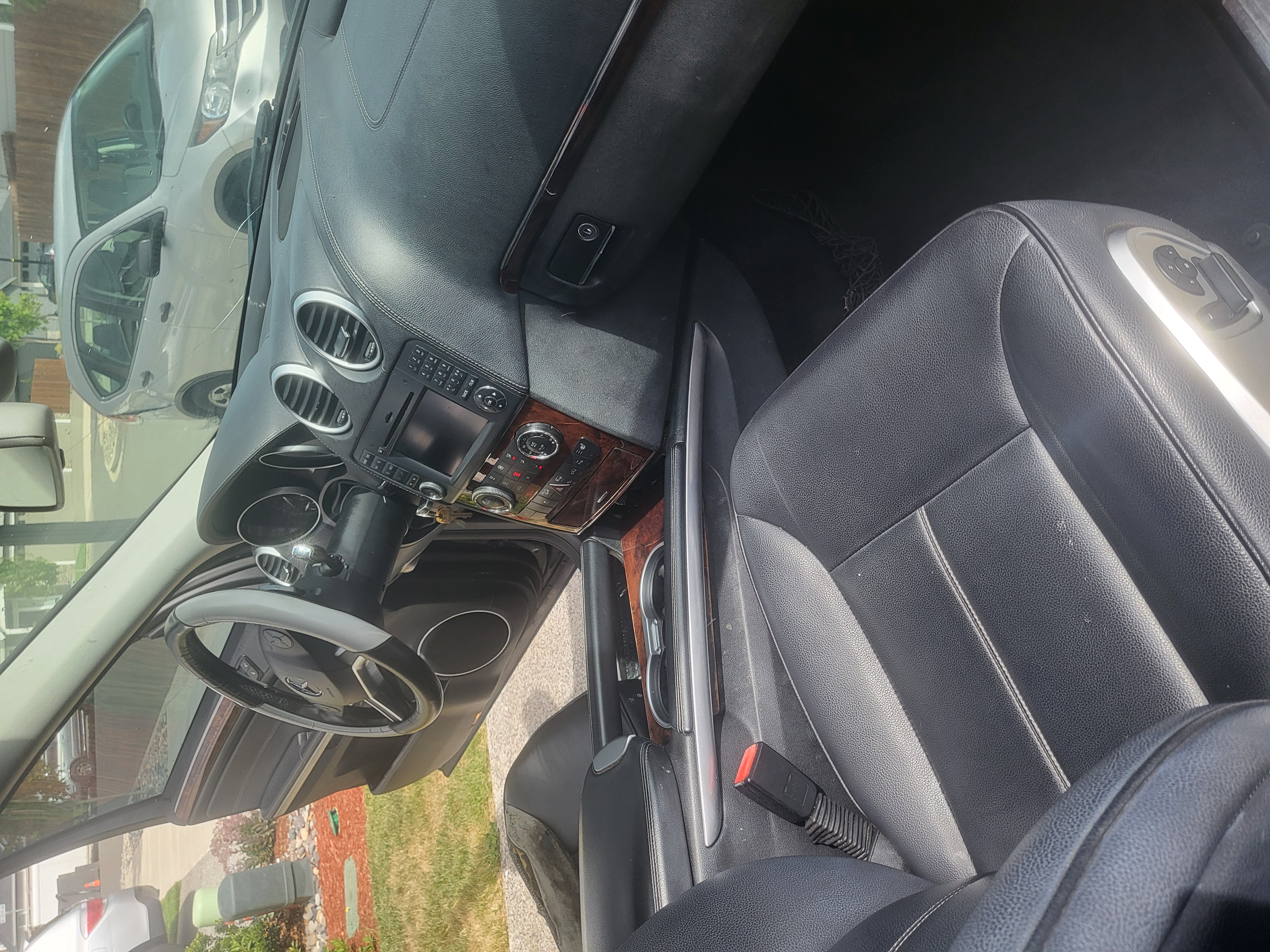 Used 2012 Mercedes-Benz GL 450 4MATIC image 14