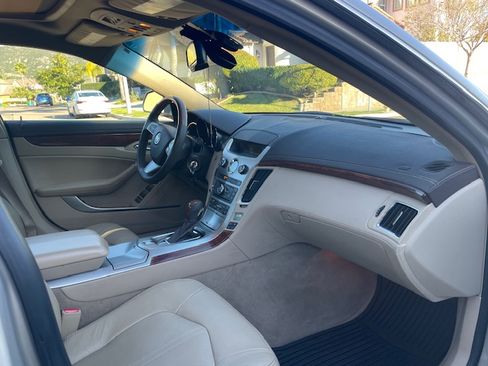 Used 2009 Cadillac CTS 3.6 AWD w/ Wood Trim Package image 10