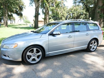 Used 2010 Volvo V70