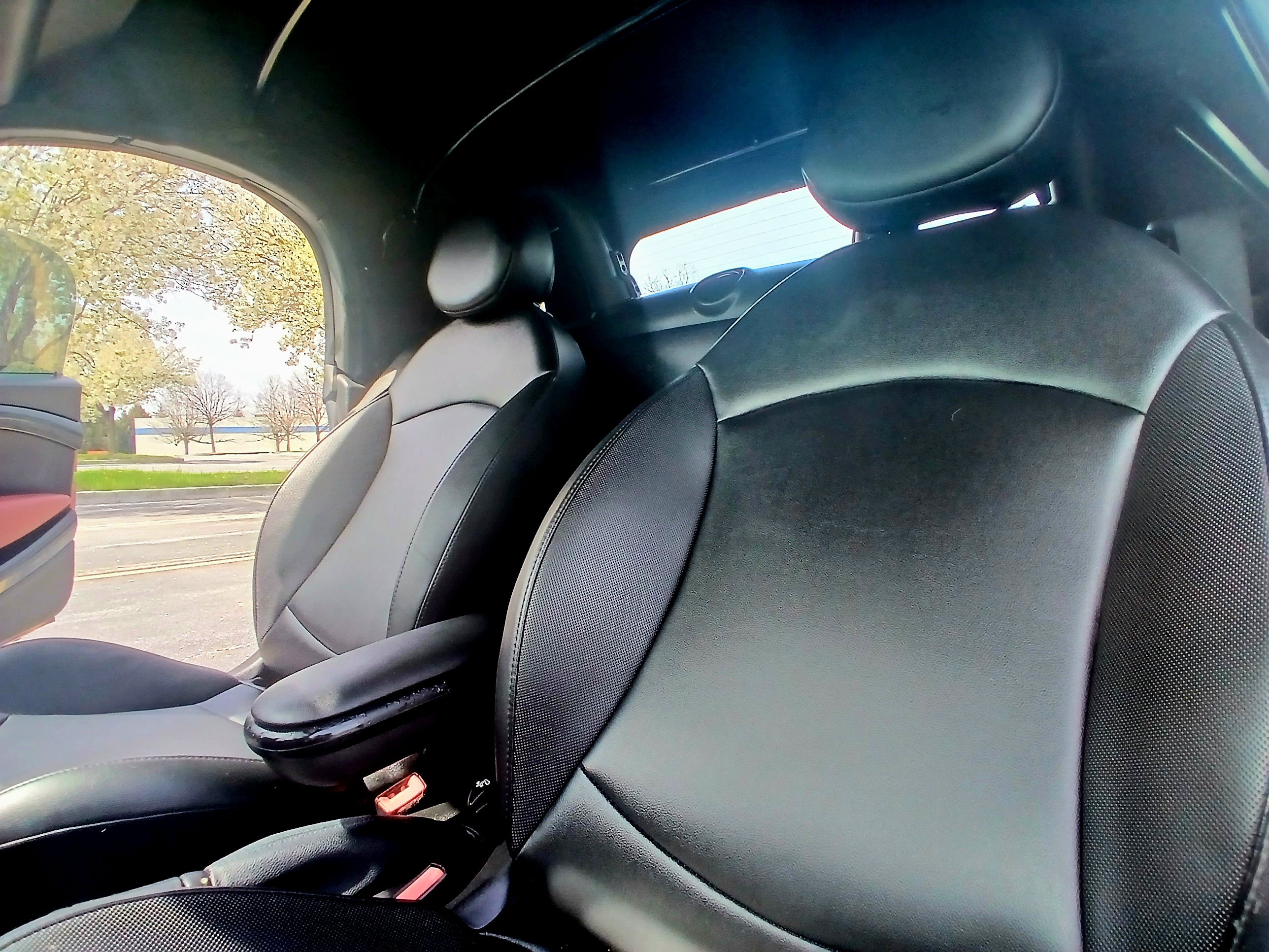 Used 2013 MINI Cooper Roadster FWD image 22