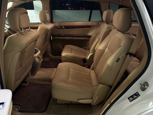 Used 2008 Mercedes-Benz R 350 4MATIC image 10