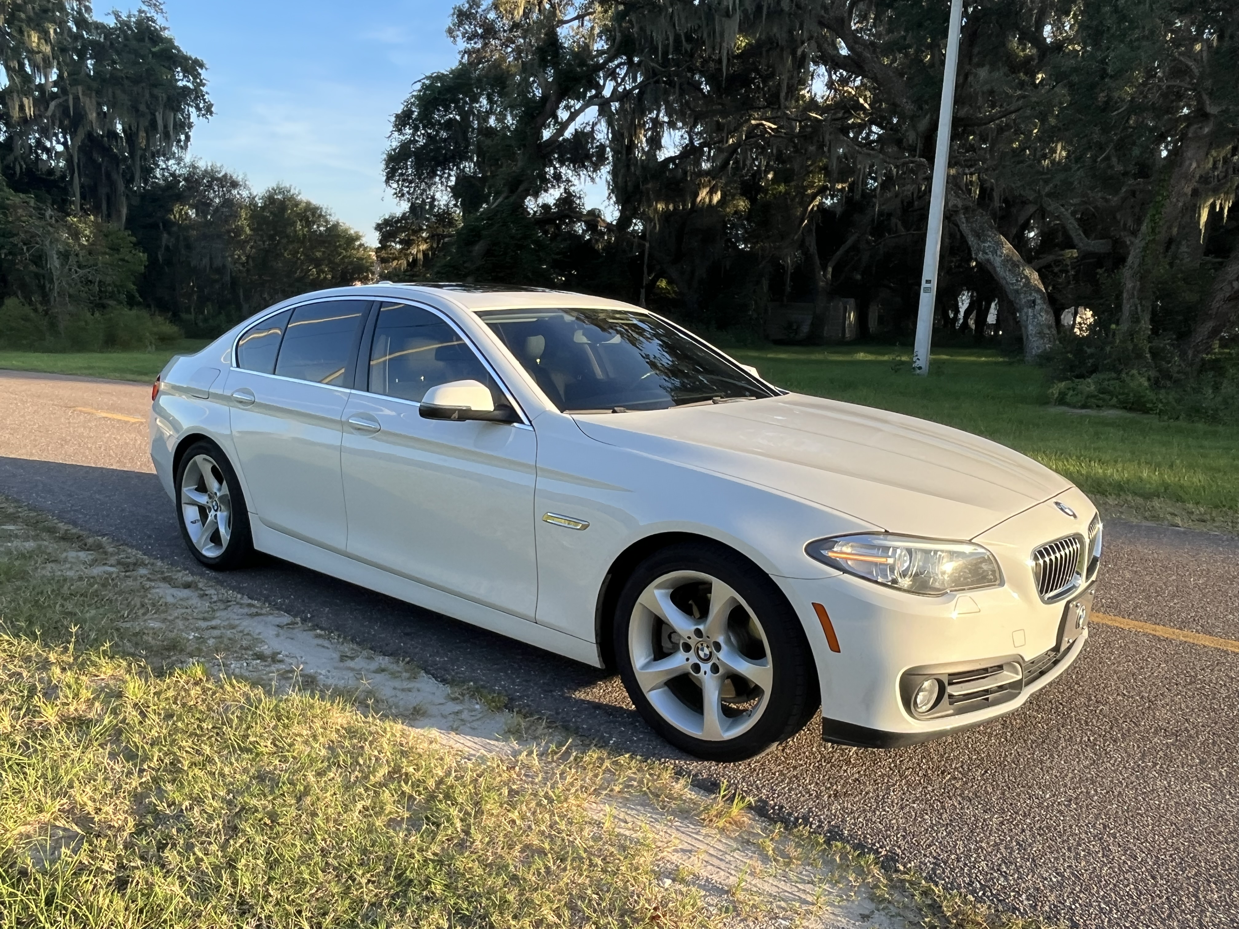 Used 2015 BMW 528i Sedan RWD image 4