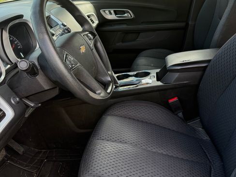 Used 2013 Chevrolet Equinox LS image 10