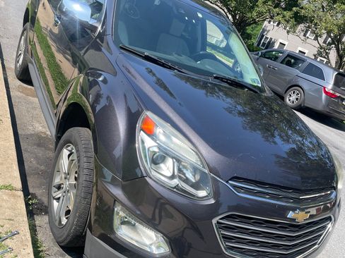 Used 2016 Chevrolet Equinox LTZ w/ Enhanced Convenience Package FWD image 2