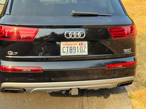 Used 2018 Audi Q7 3.0T Prestige AWD/4WD image 12