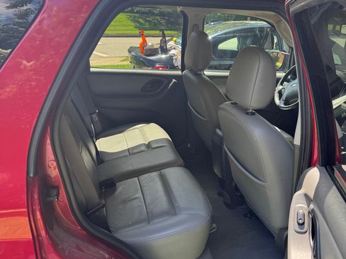 Used 2006 Ford Escape XLT AWD/4WD image 2