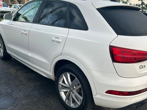 Used 2017 Audi Q3 2.0T Premium w/ Convenience Package FWD image 6