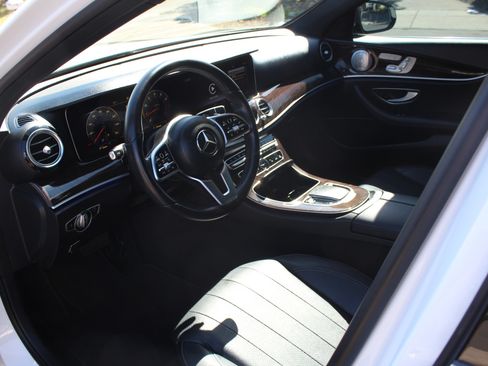 Used 2020 Mercedes-Benz E 350 E 350 Sedan 4D image 10