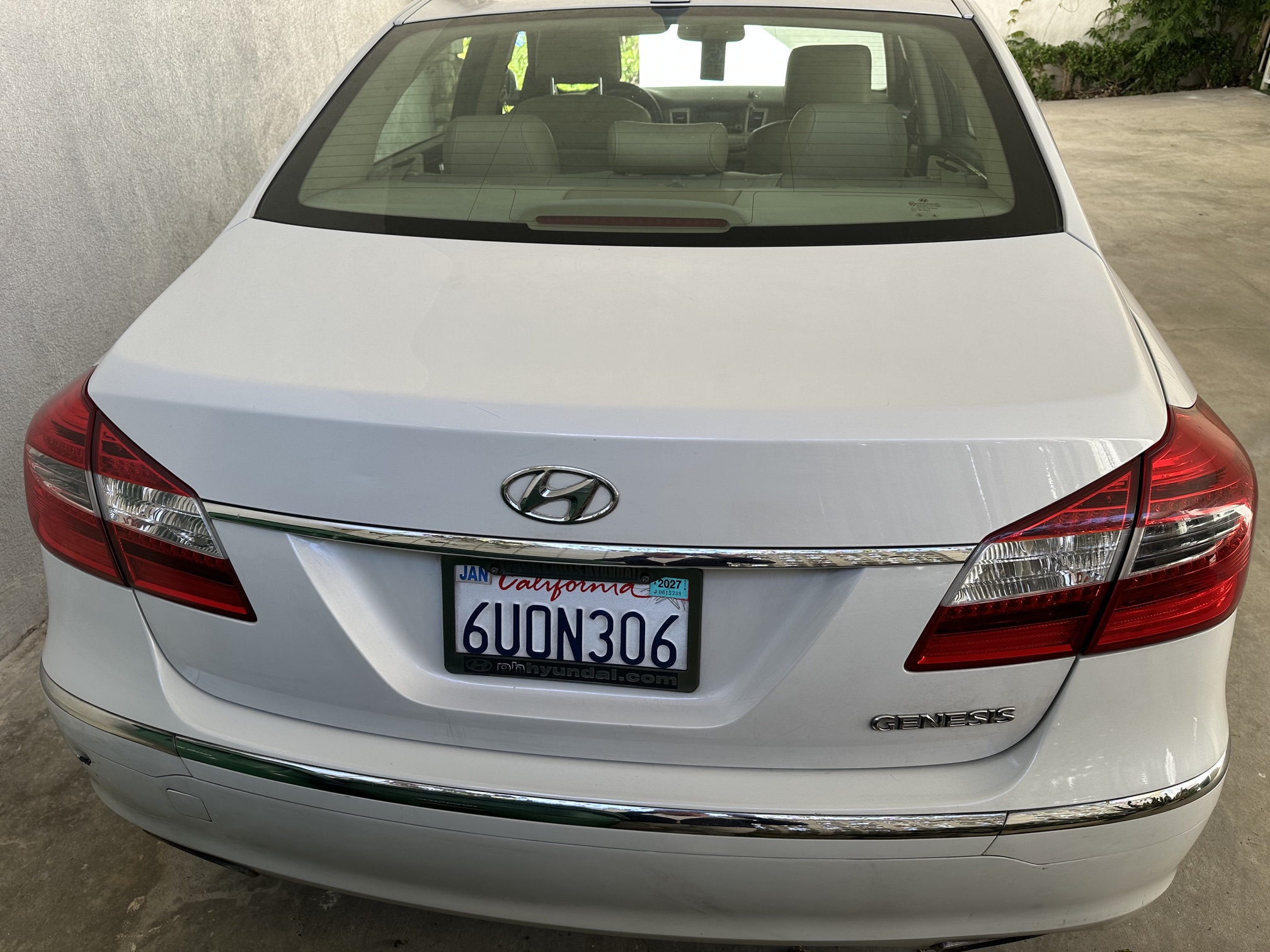Used 2012 Hyundai Genesis 3.8 RWD image 5