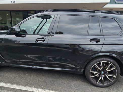 Used 2022 BMW X7 xDrive40i w/ M Sport Package image 6