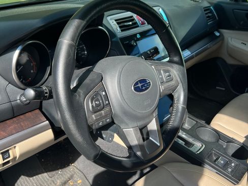 Used 2015 Subaru Outback 2.5i Limited image 10