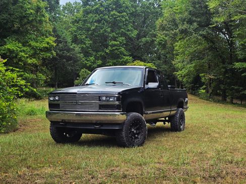 Used 1993 Chevrolet Silverado 1500 4x4 Extended Cab image 1