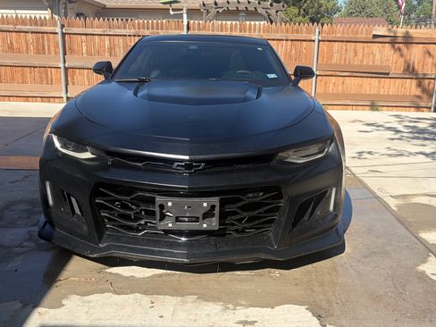 Used 2018 Chevrolet Camaro ZL1 RWD image 2