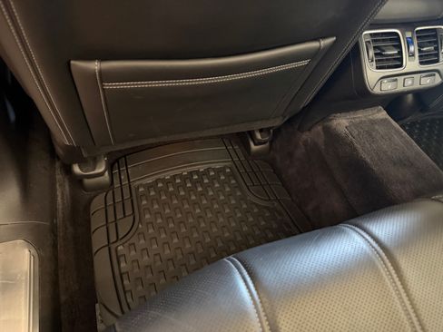 Used 2020 Acura RLX Sport Hybrid w/ Advance Pkg image 11