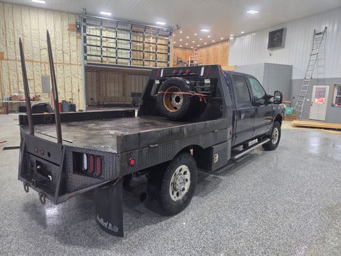 Used 2006 Ford F250 XLT image 8