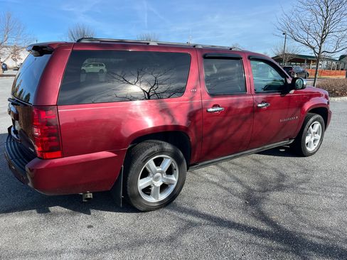 Used 2008 Chevrolet Suburban LTZ w/ LTZ Preferred Equipment Group image 6