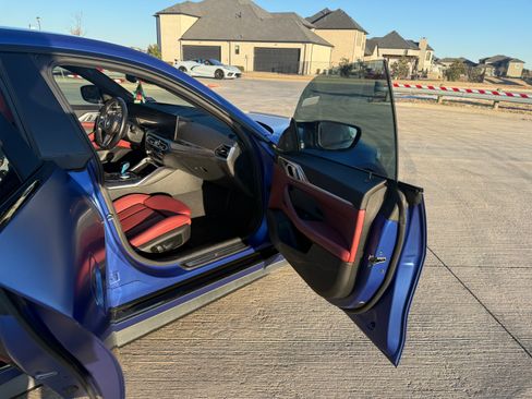 Used 2023 BMW i4 M50 w/ Premium Package image 11
