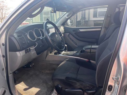 Used 2004 Toyota 4Runner Sport image 15