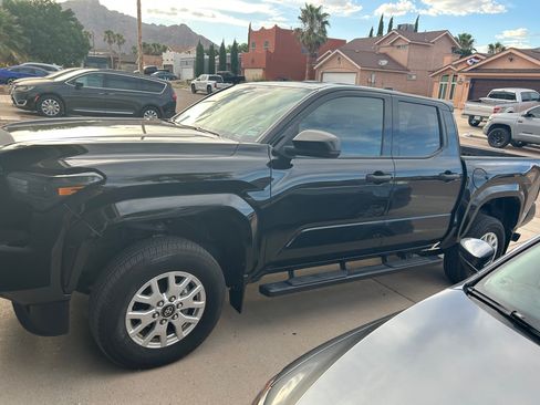 Used 2024 Toyota Tacoma SR RWD image 10