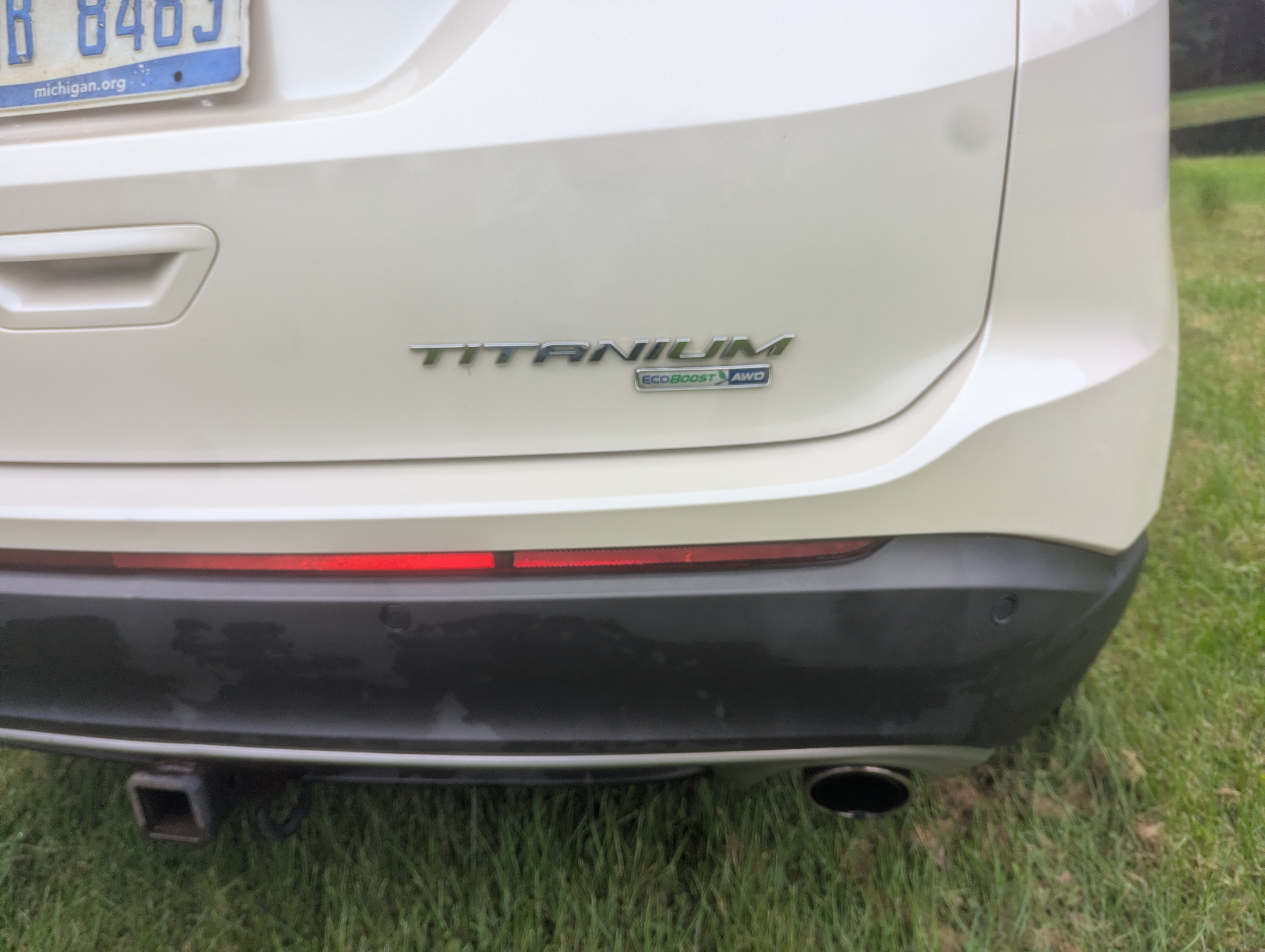 Used 2018 Ford Edge Titanium w/ Equipment Group 301A AWD/4WD image 5
