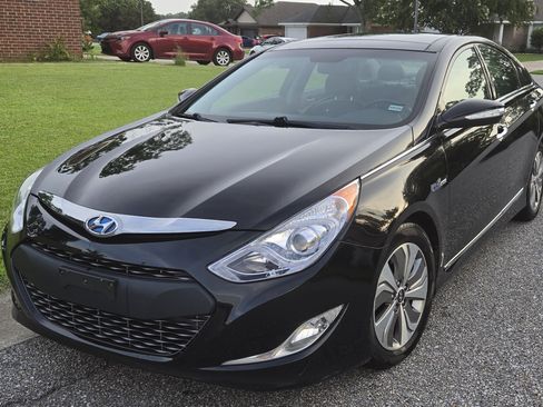 Used 2014 Hyundai Sonata Limited w/ Panoramic Sunroof Package 02 image 1