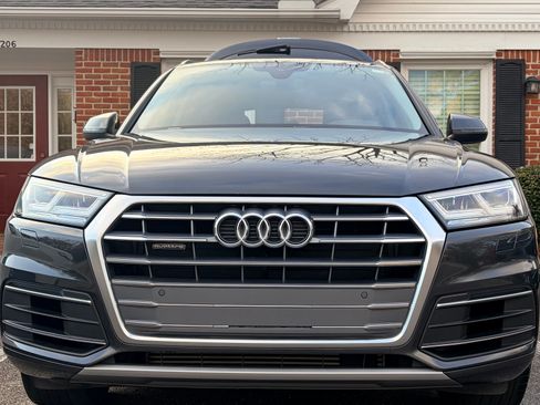 Used 2020 Audi Q5 2.0T Premium Plus w/ Premium Plus Package AWD/4WD image 1