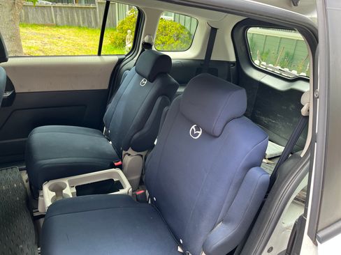 Used 2009 MAZDA MAZDA5 Sport FWD image 1