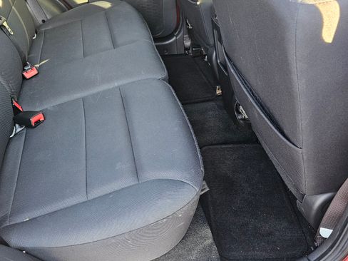 Used 2012 Ford Escape XLT image 11