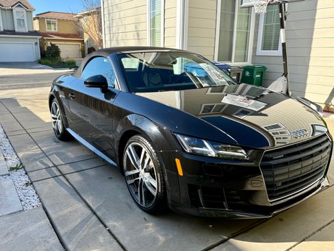 Used 2016 Audi TT 2.0T w/ Technology Package image 1