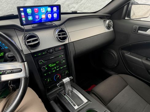 Used 2009 Ford Mustang Premium image 17