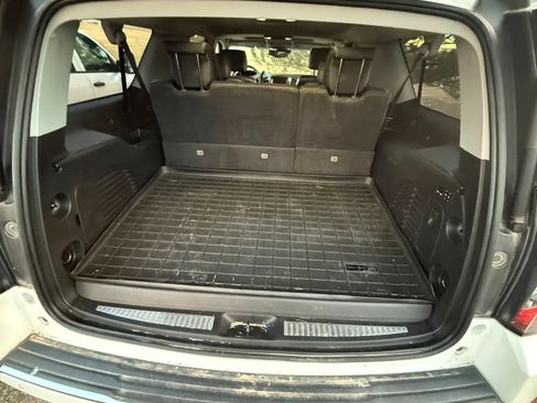 Used 2018 GMC Yukon XL Denali image 7