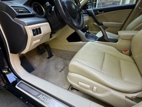 Used 2010 Acura TSX Sedan FWD image 2