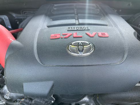 Used 2013 Toyota Tundra 4x4 Double Cab w/ Tow Pkg image 29