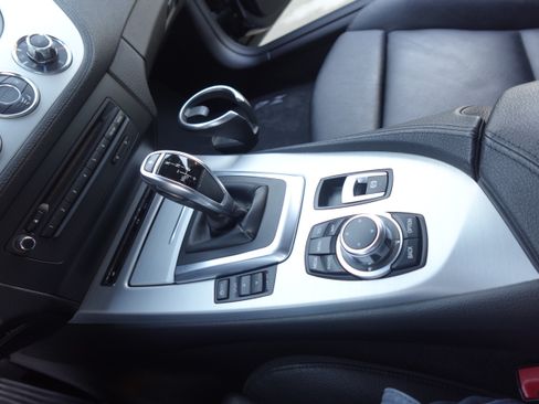 Used 2014 BMW Z4 sDrive35i image 17