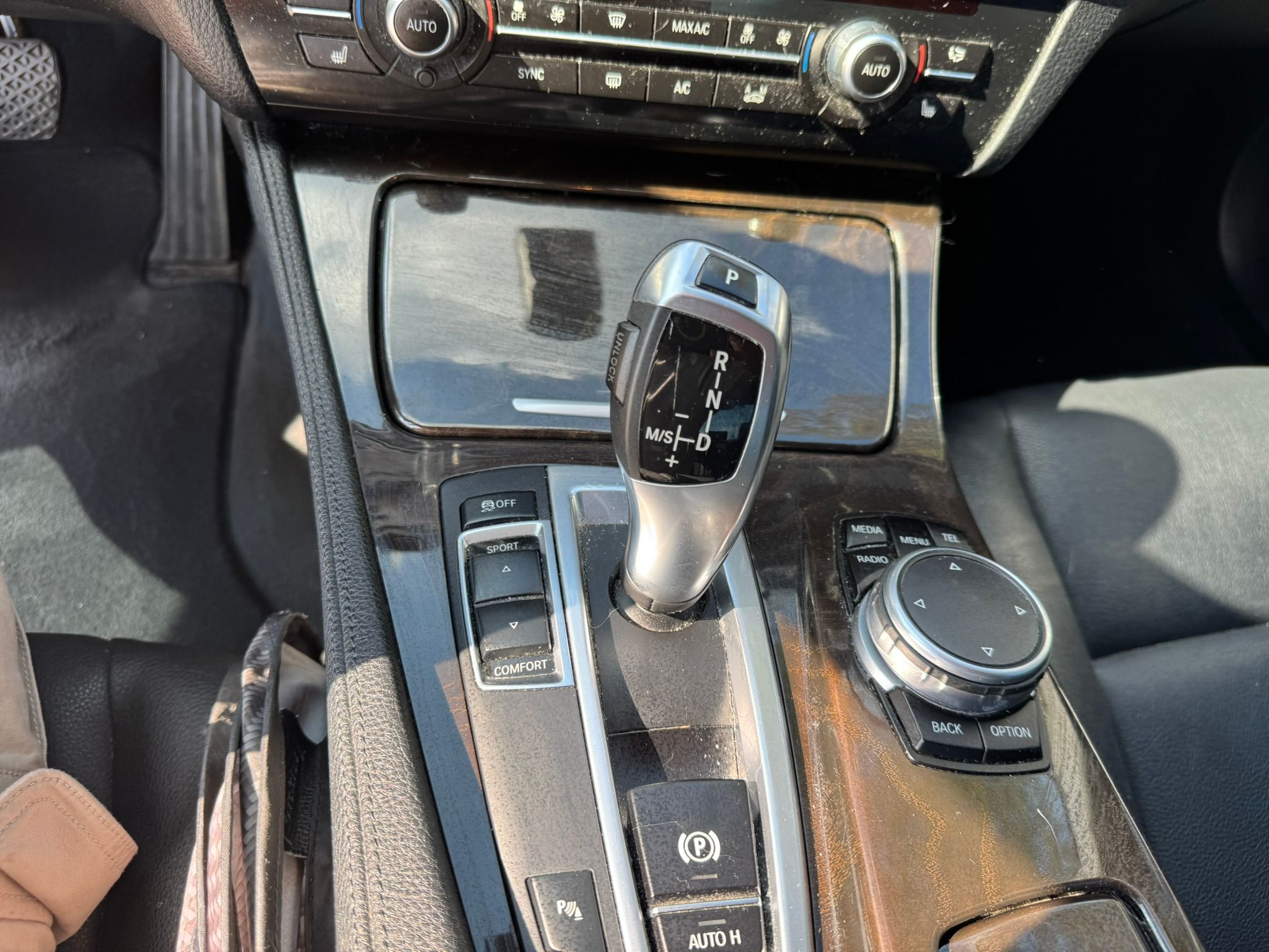 Used 2015 BMW 528i Sedan RWD image 17