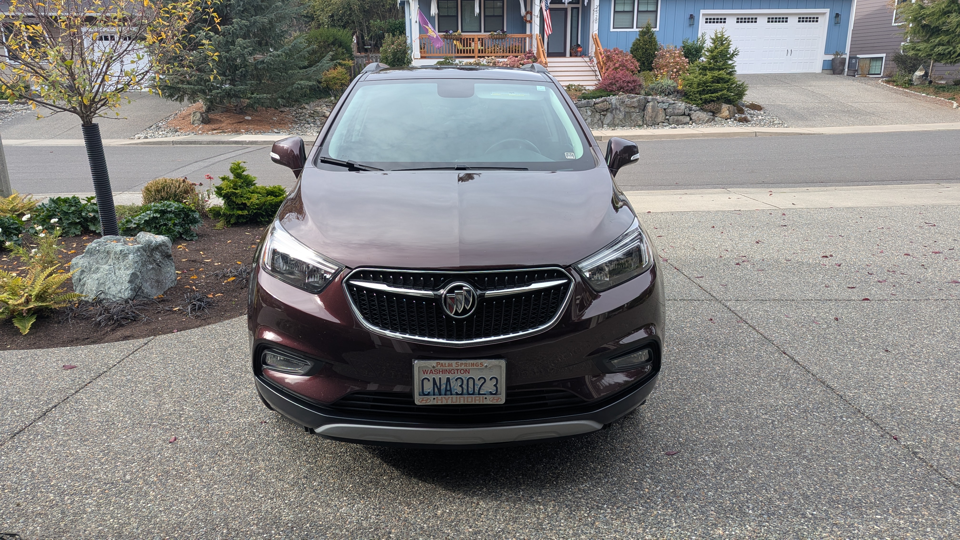 Used 2017 Buick Encore Sport Touring w/ Safety Package FWD image 4
