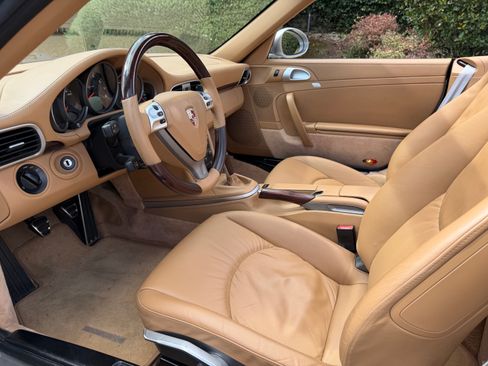 Used 2009 Porsche 911 Carrera S image 6