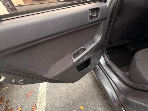 Used 2011 Mitsubishi Lancer Evolution GSR image 9