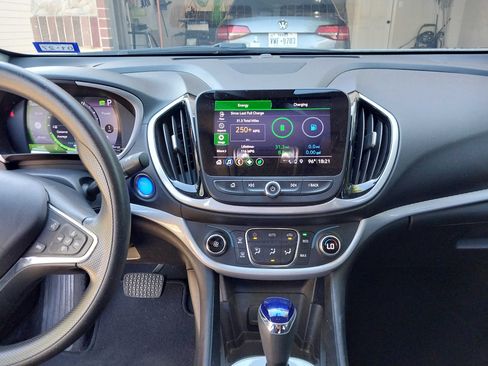 Used 2019 Chevrolet Volt LT FWD image 14