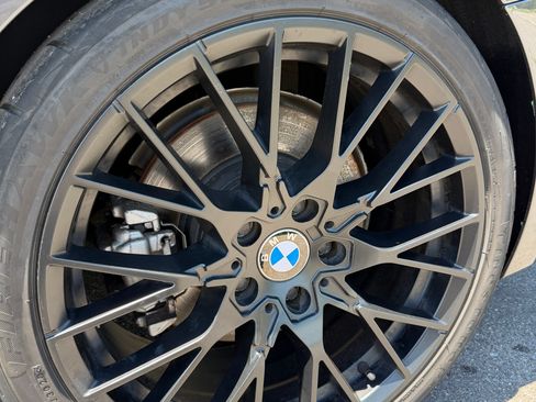 Used 2017 BMW 340i xDrive Sedan AWD/4WD image 9