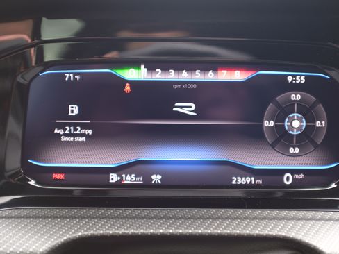 Used 2024 Volkswagen Golf R image 18